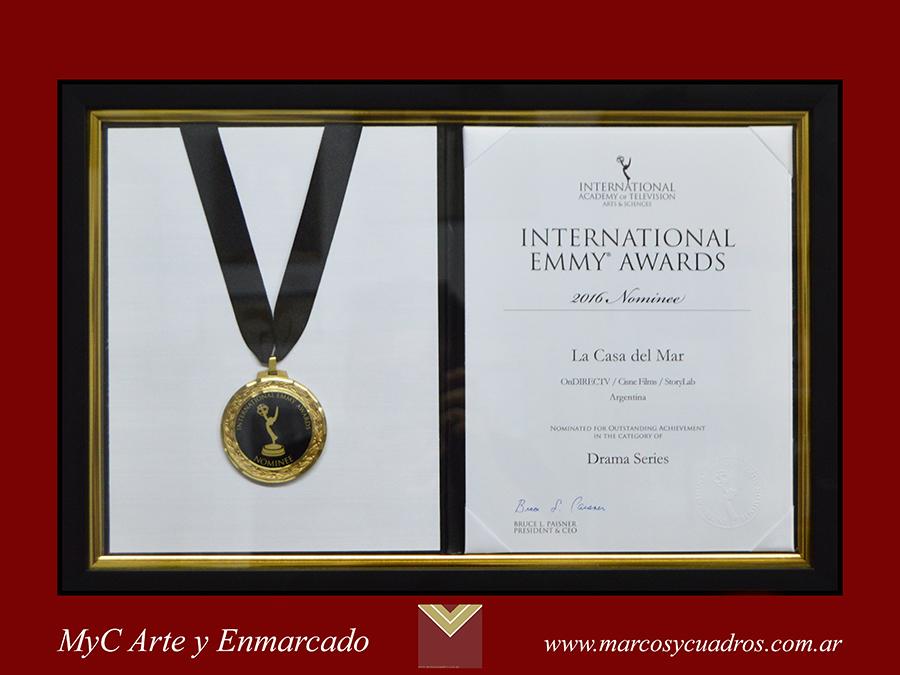 Enmarcado de Certificado con medalla